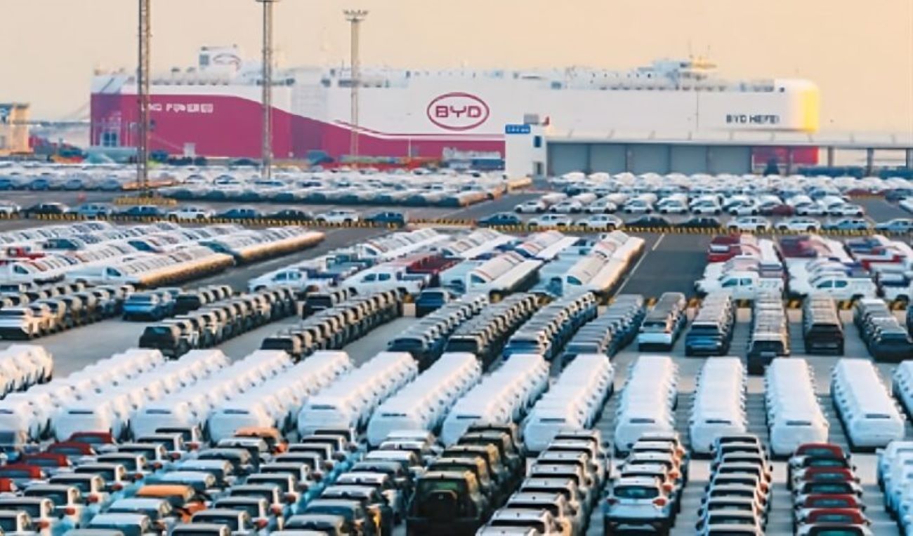 Importações de automóveis na China sofrem queda de 39% no primeiro trimestre de 2025