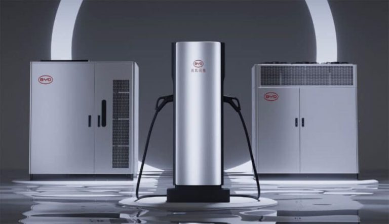 Huawei revela supercarregador de 1,5 MW para caminhões elétricos