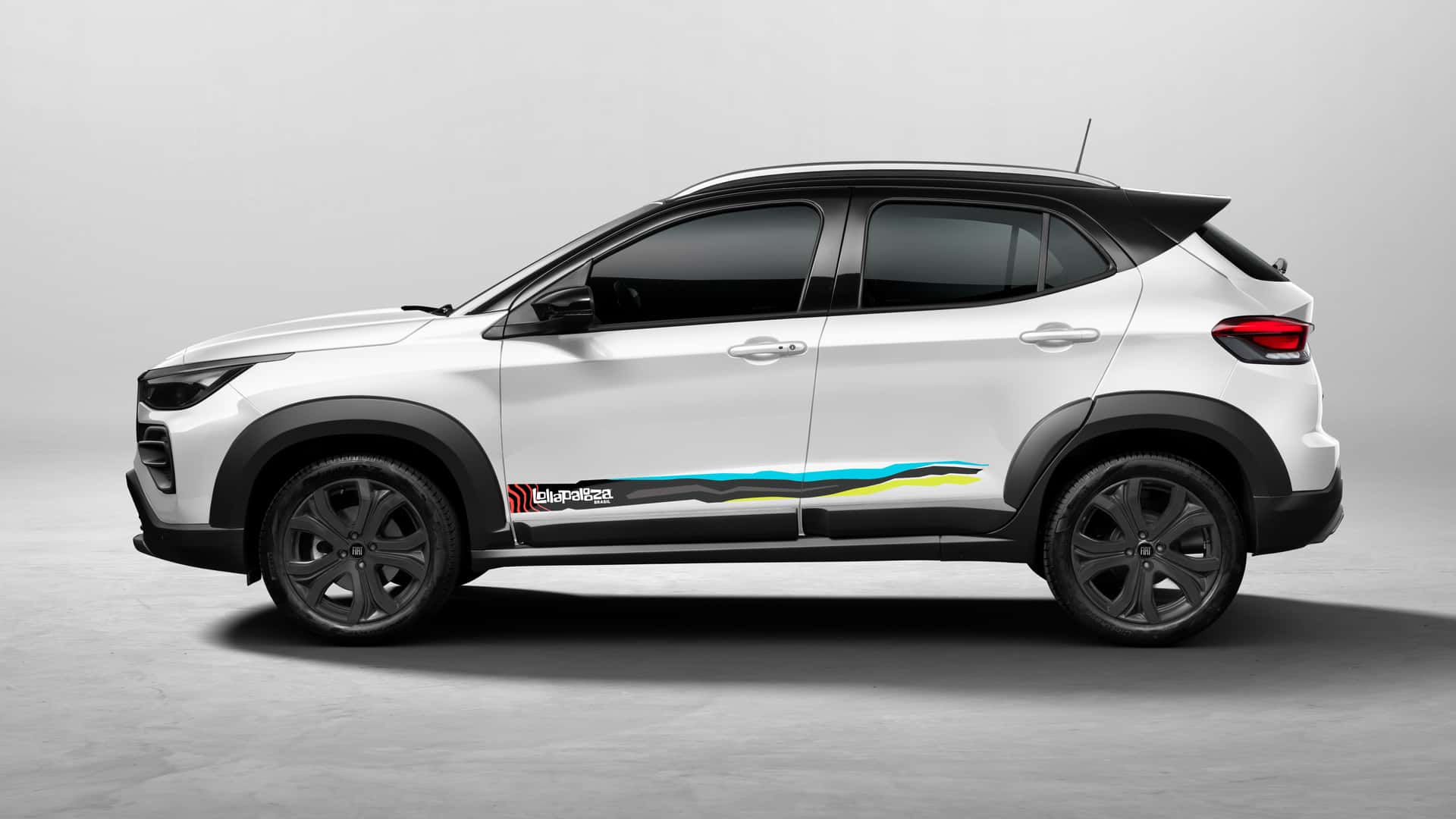 Fiat lança edições especiais Pulse e Fastback Hybrid em parceria com o Lollapalooza