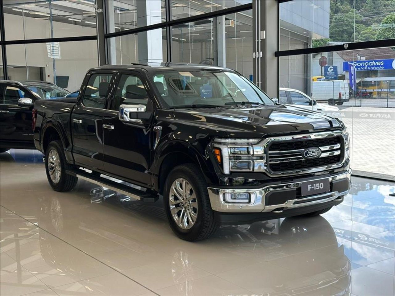 Investigação da NHTSA apura falhas em transmissões de Ford F-150