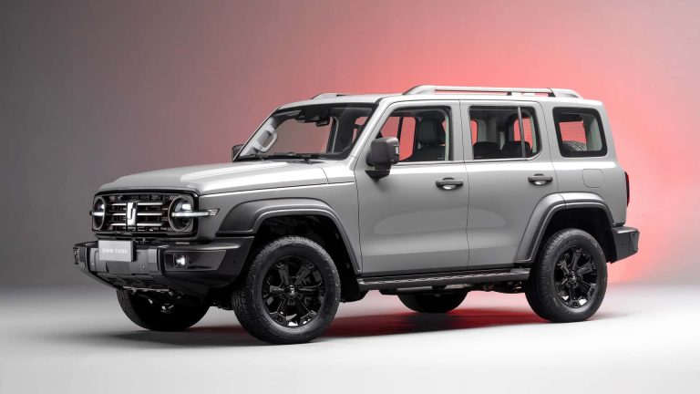 GWM Tank 300 chega ao Brasil com foco no off-road, luxo e preço competitivo