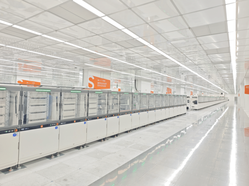 Fábrica da Xiaomi atrai jovens chineses em busca de experiências inovadoras