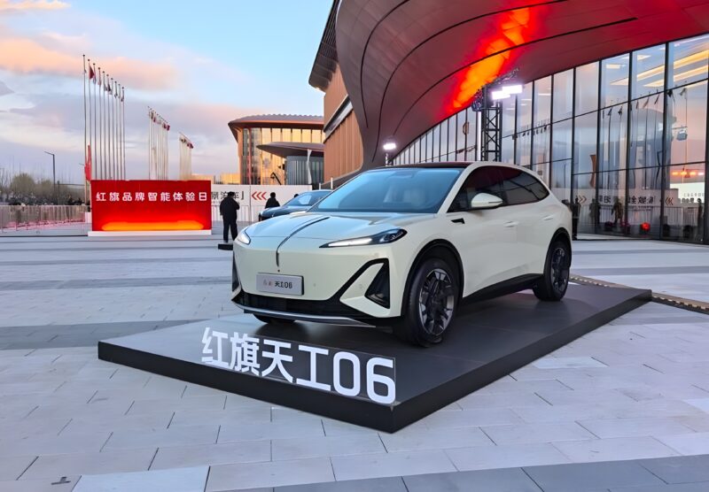 Hongqi lança SUV elétrico Tiangong 06 com autonomia de 700 km na China