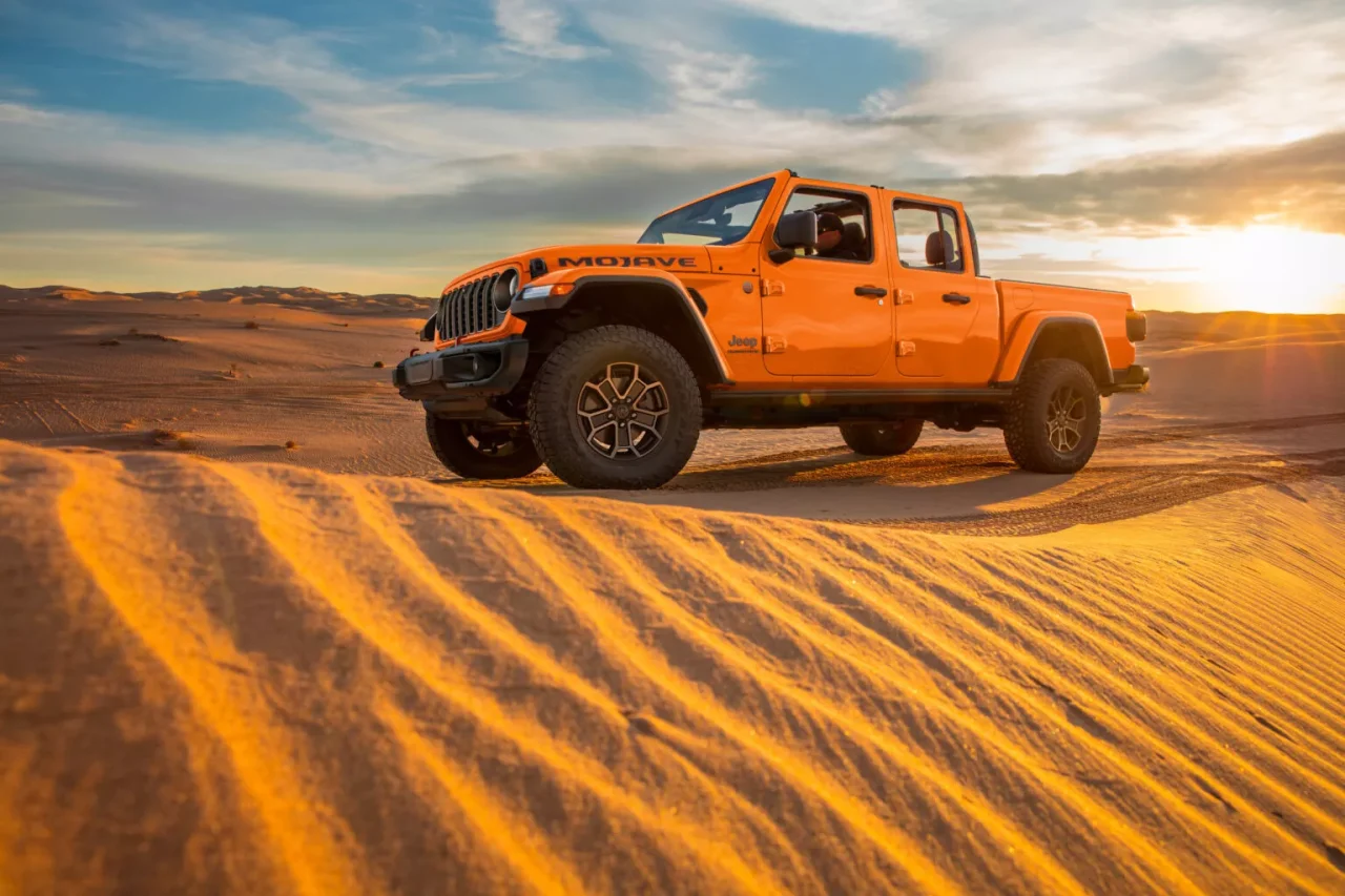 Jeep apresenta o vibrante laranja 'Joose' para Wrangler e Gladiator 2025