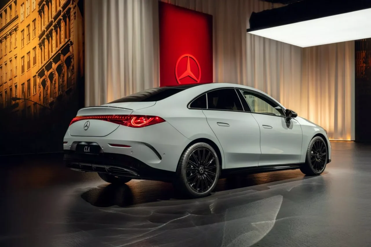 Tarifas de importação nos EUA podem levar Mercedes a descontinuar modelos de entrada