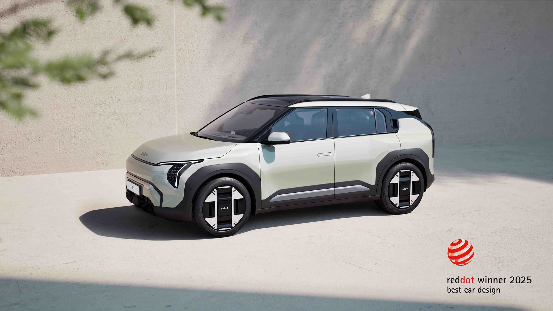 Kia EV3 recebe o cobiçado Prêmio 'Best of the Best' no Red Dot Award 2025