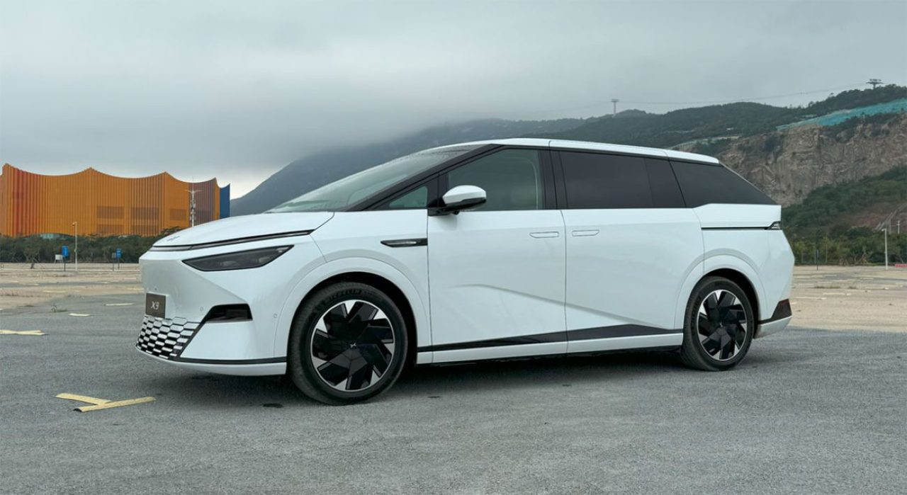 Xpeng anuncia atualização do X9 MPV para 2025 com foco em conforto