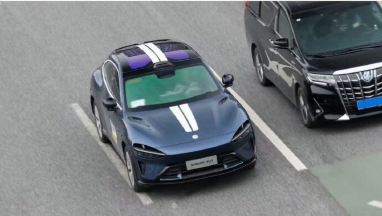 Xiaomi YU7 SUV tem primeiras imagens reveladas e destaca teto panorâmico