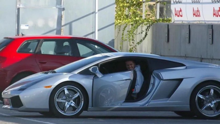 Lamborghini Gallardo que pertenceu a David Beckham vai a leilão na Inglaterra