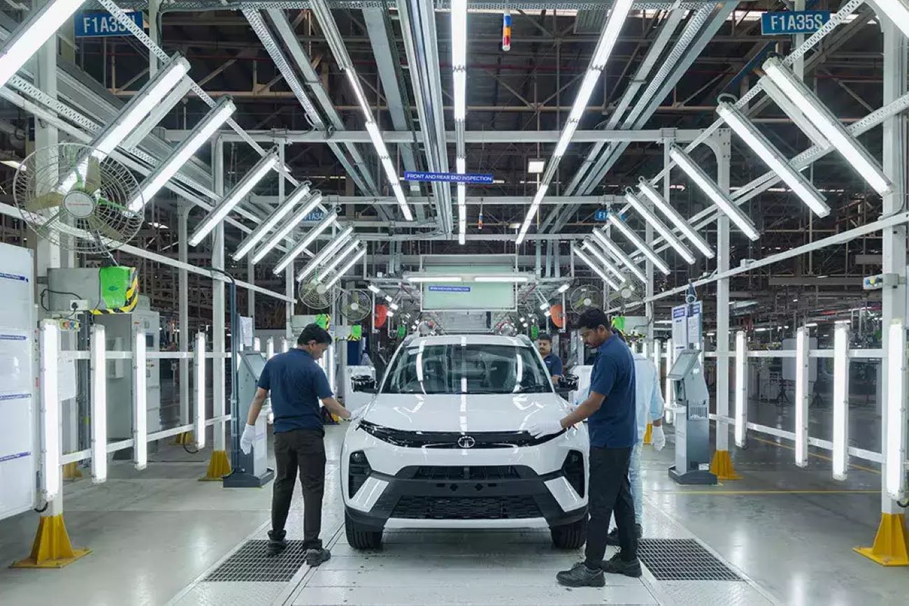 Vendas globais do grupo Tata Motors recuam 3% no quarto trimestre do ano fiscal de 2025