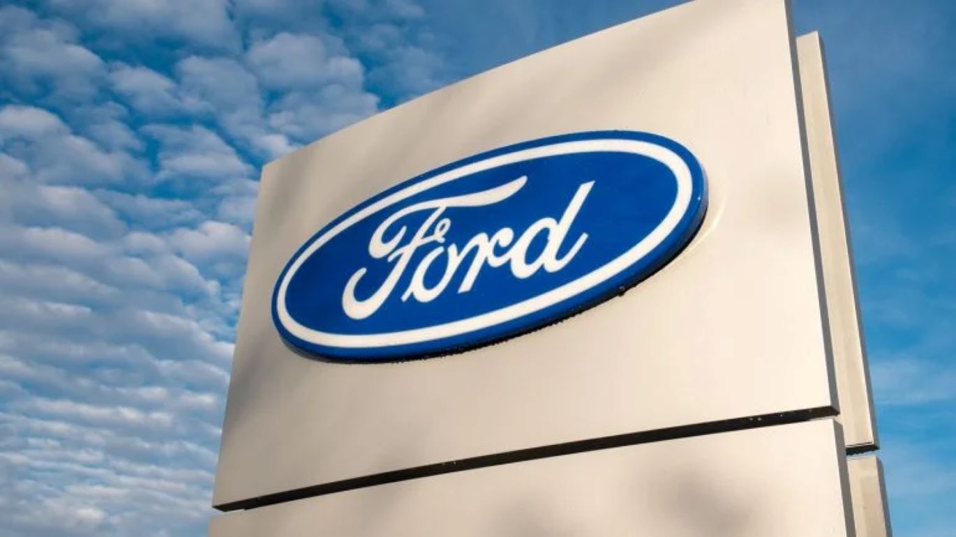 Vendas da Ford sobem 15,2% em maio, impulsionadas por híbridos, apesar da queda nas vendas de elétricos