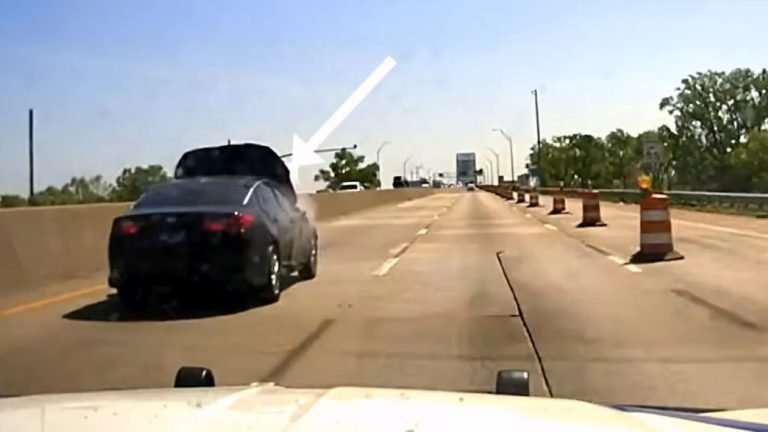 Perseguição policial nos Estados Unidos termina com motorista preso