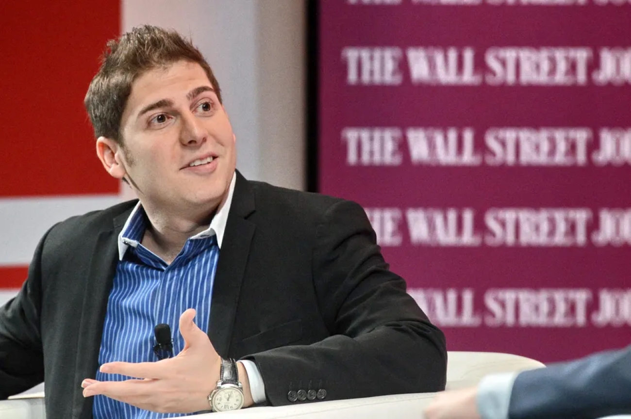 Eduardo Saverin acumula fortuna que supera investimentos na indústria automobilística brasileira