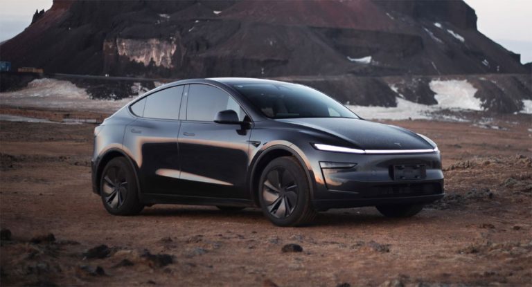 Tesla pode iniciar produção do Model Y de três fileiras na China em maio, segundo rumores