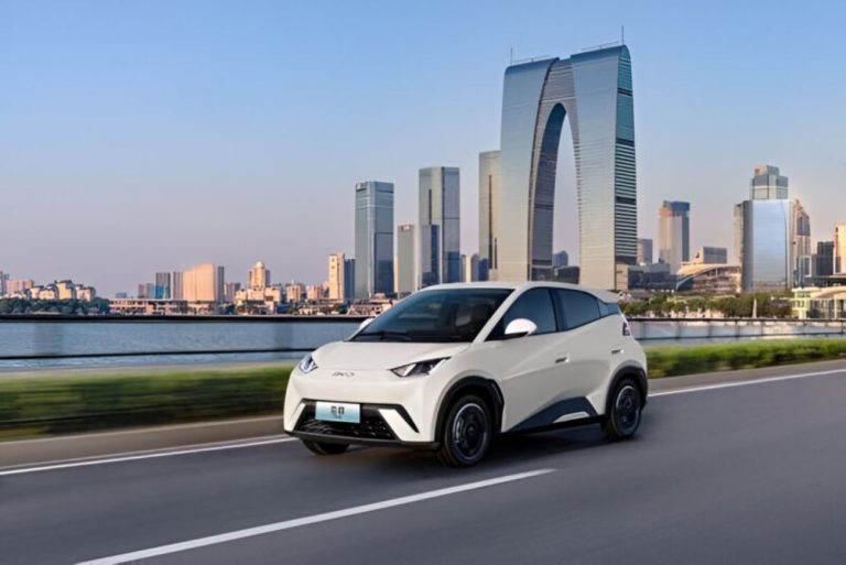 BYD ultrapassa Tesla em registros de veículos elétricos na Europa pela primeira vez