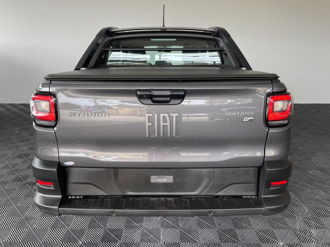 Fiat vende Strada Freedom em abril com desconto de até R$ 16.800