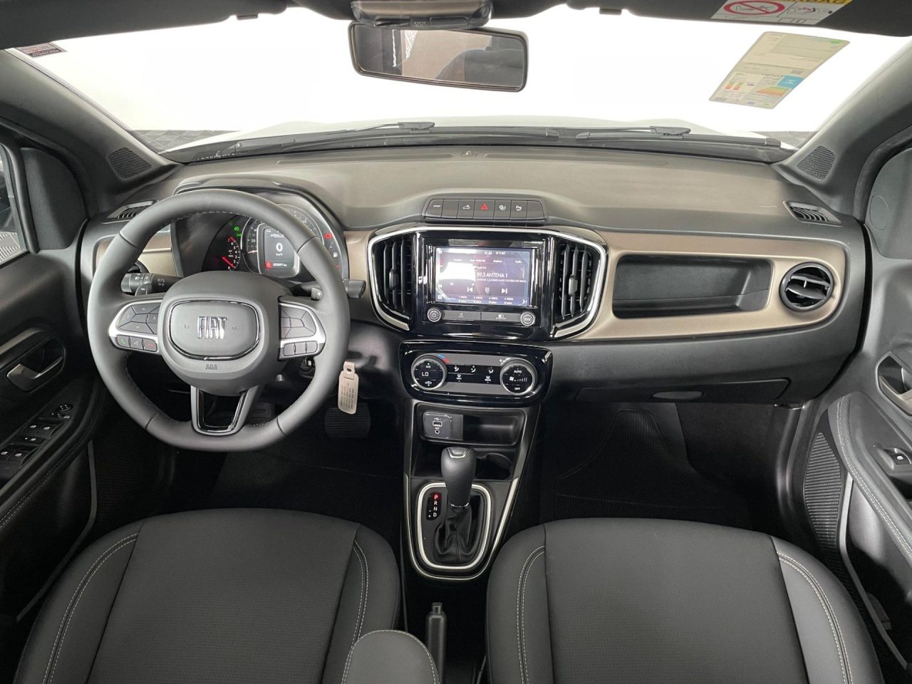 Fiat vende Strada Freedom em abril com desconto de até R$ 16.800