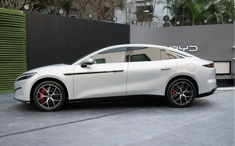 BYD lança oficialmente Han L e Tang L com recarga ultrarrápida em 9 de abril