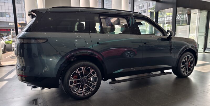Lynk & Co 900 desafia rivais com design e tecnologia inovadores na China