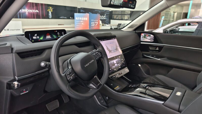 Honda S7 chega ao mercado chinês para rivalizar com o Tesla Model Y