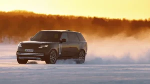 Range Rover elétrico passa por testes no norte da Europa