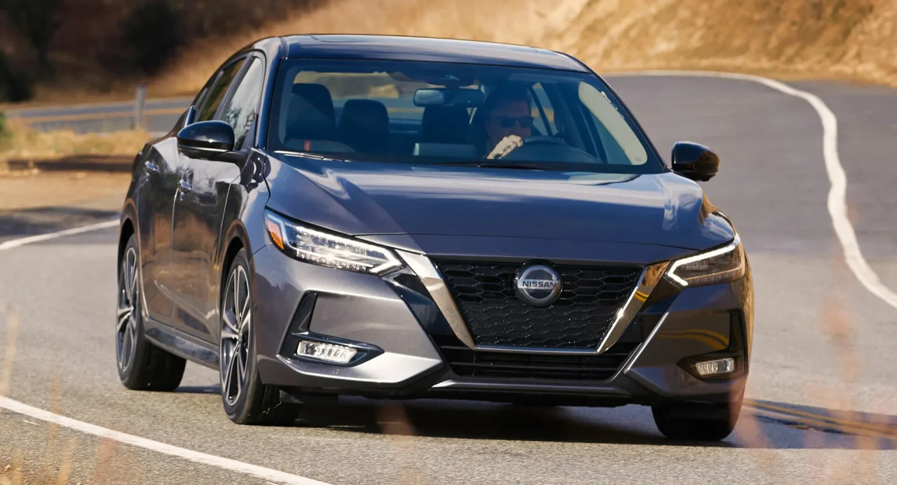 Nissan avalia transferir produção do Sentra do México para os EUA visando evitar tarifas