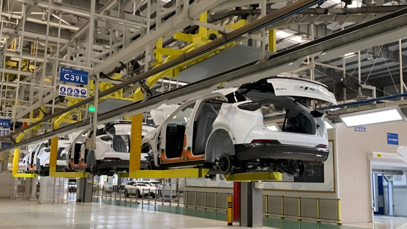 Neta Auto enfrenta crise com perdas, dívidas e disputa pelo controle na China
