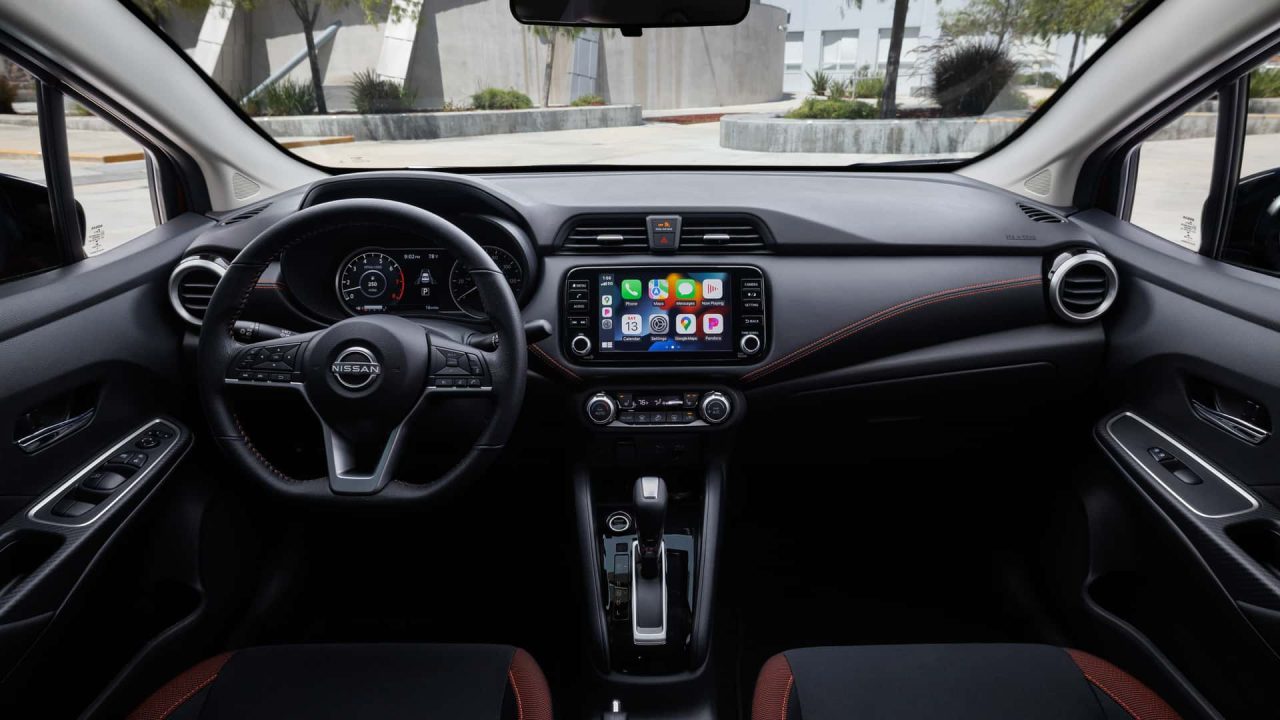 Nissan encerra produção do Versa com câmbio manual nos EUA