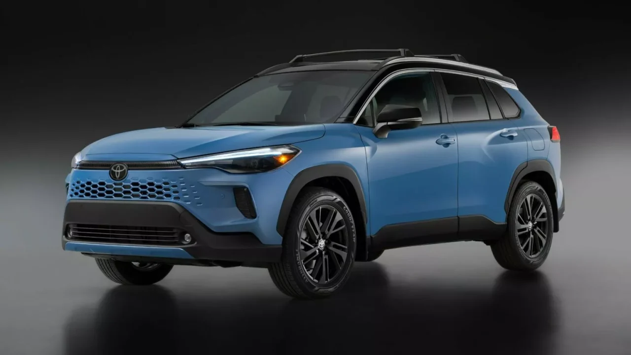 Toyota Corolla Cross 2026 é apresentado nos EUA e Canadá