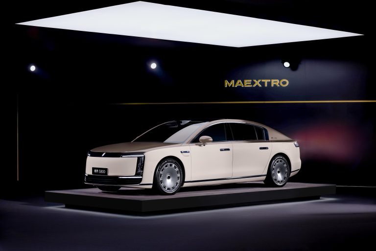 Maextro S800 chega ao mercado chinês com ambição de rivalizar com o Mercedes-Maybach