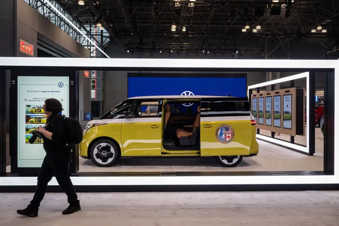 Volkswagen recalls ID. Buzz por problemas de segurança na terceira fileira de assentos