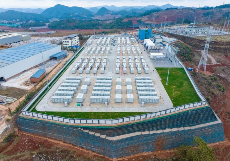China inaugura primeira estação de armazenamento de energia híbrida lítio-sódio