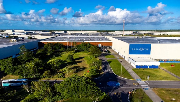 Stellantis anuncia seis novos produtos e expansão em Goiana (PE)