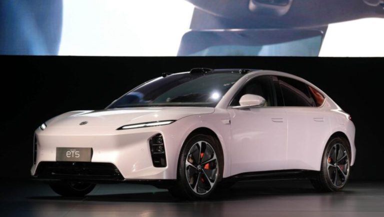 Nio atualiza modelos ET5 e ET5 Touring com preços inalterados e mais de 500 melhorias
