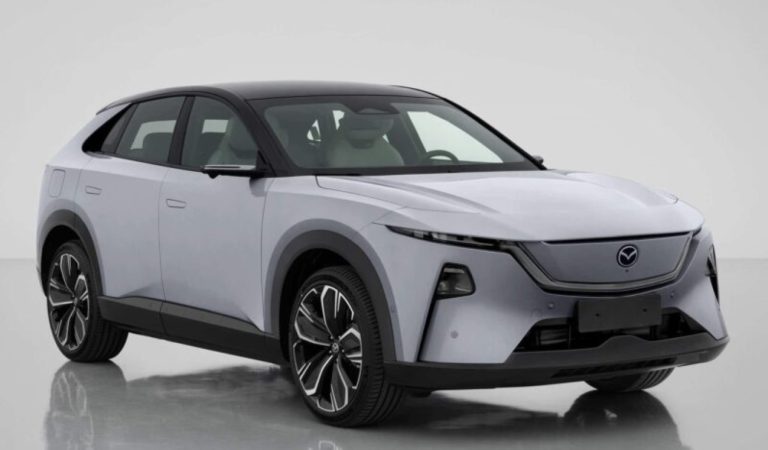 Mazda EZ-60 estreia com visual futurista e até 255 cv em versões híbrida e elétrica