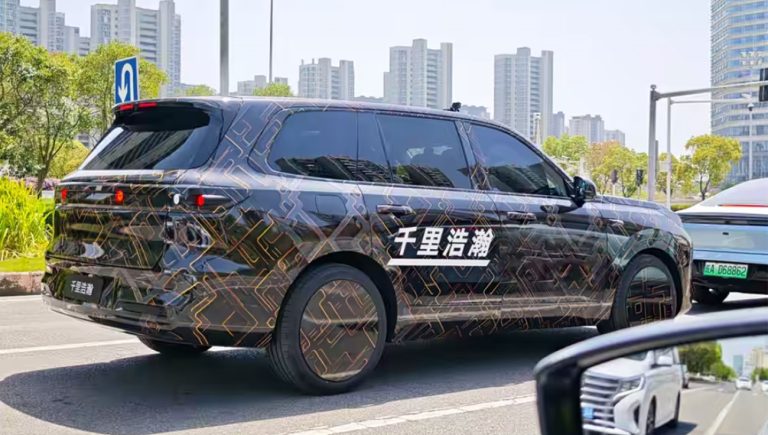 Geely Galaxy M9 estreia na China com capacidade para seis pessoas