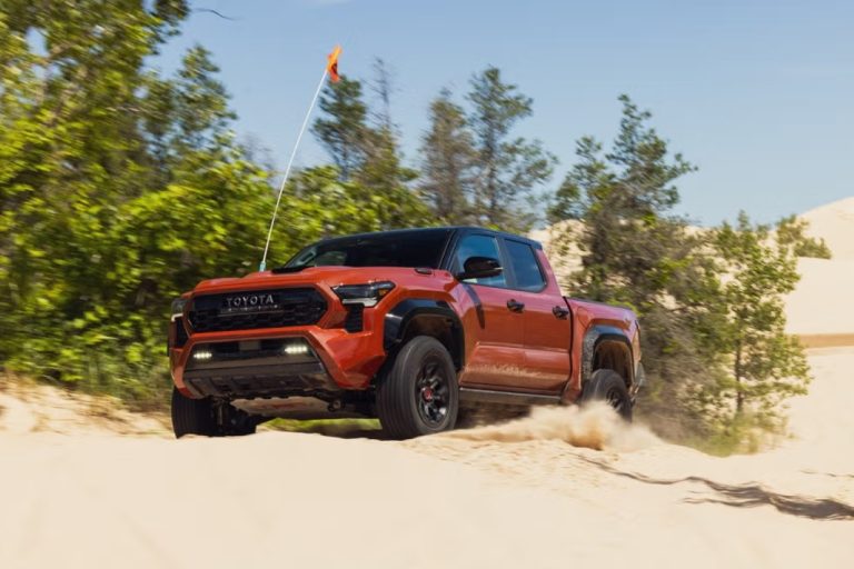 Toyota avalia lançar picape menor que a Tacoma nos EUA para competir com Ford Maverick