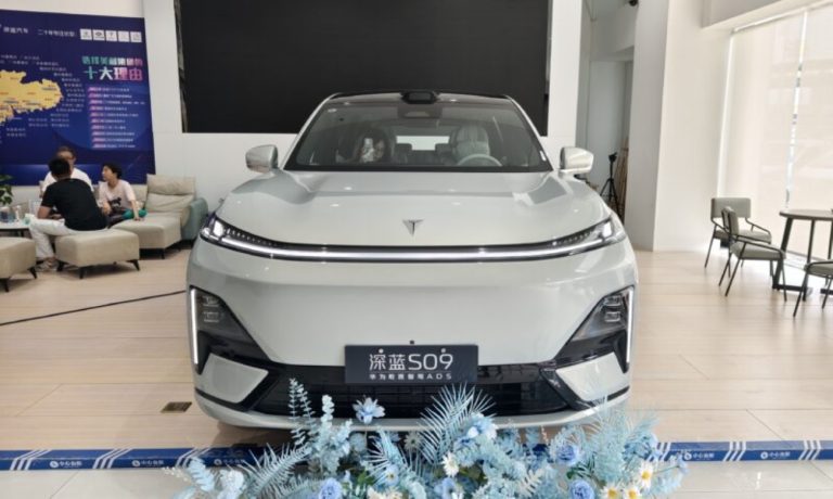 Com muito espaço e tecnologia, Deepal S09 da Changan vira sucesso na China