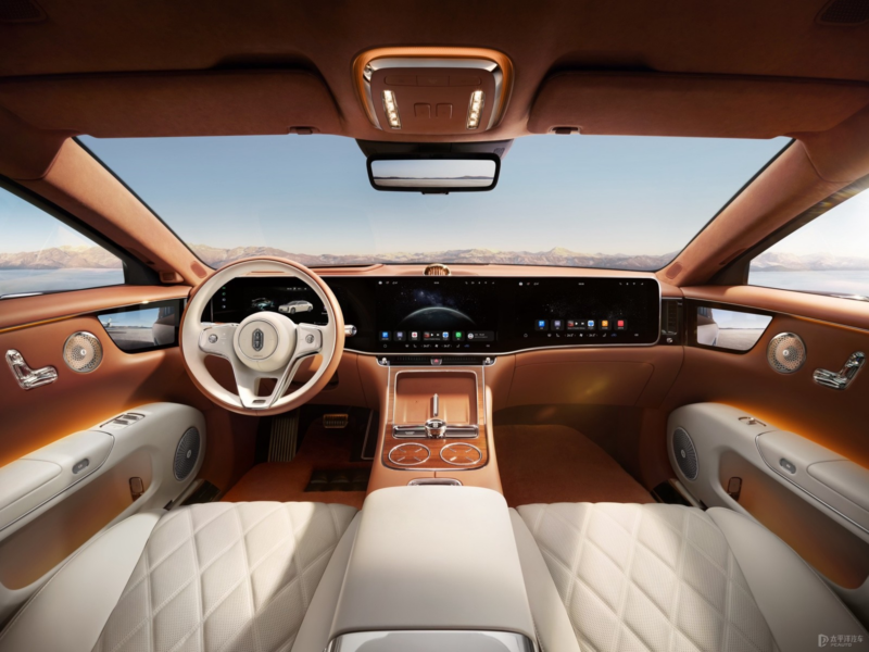 Maextro S800 chega ao mercado chinês com ambição de rivalizar com o Mercedes-Maybach