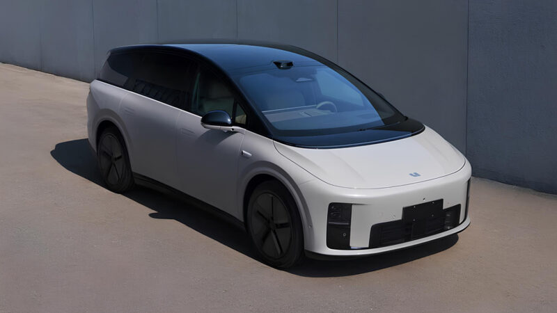 Interior do crossover elétrico Li Auto i8 é revelado na China