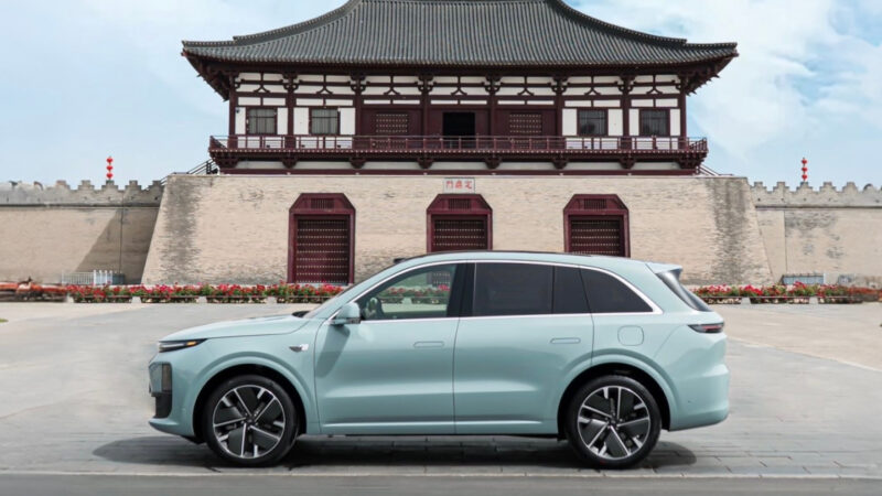 Li Auto lança a série L 2025 com atualizações em tecnologia e design