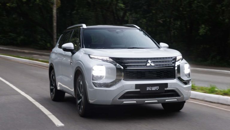 Mitsubishi Outlander PHEV 2026 retorna ao Brasil com sistema híbrido e sete lugares