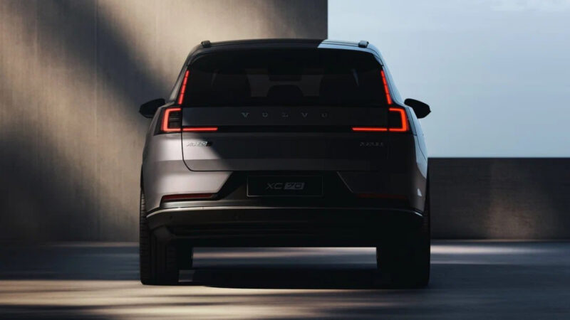 Volvo revive XC70 com design moderno e sistema híbrido plug-in inovador