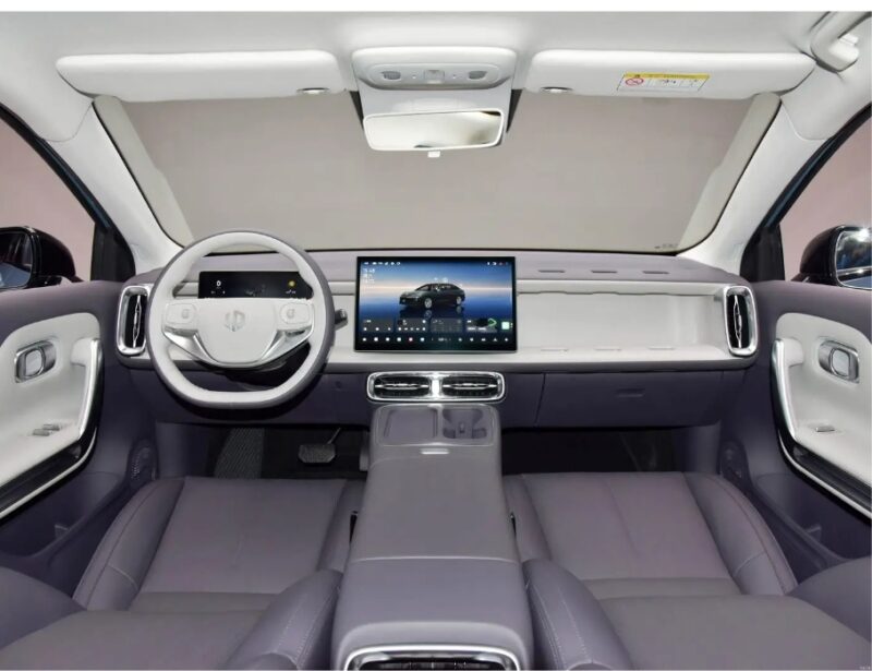 Leapmotor B01 estreia na China com 650 km de autonomia e pré-venda marcada