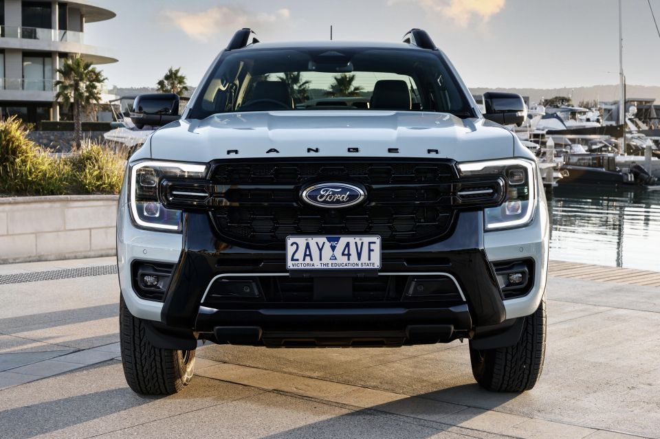 Ford Ranger PHEV 2025 impressiona no primeiro teste na Austrália