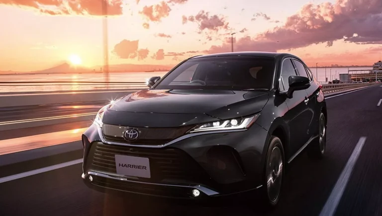 Toyota planeja nova geração do Harrier para 2027