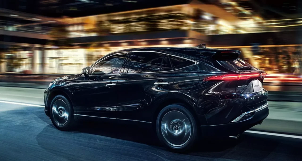 Toyota planeja nova geração do Harrier para 2027