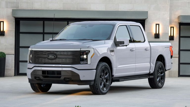 Ford convoca recall da F-150 Lightning por falha na suspensão dianteira
