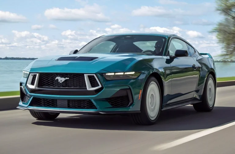 Ford revive estilo Fox Body no Mustang 2026 com pacote FX retrô