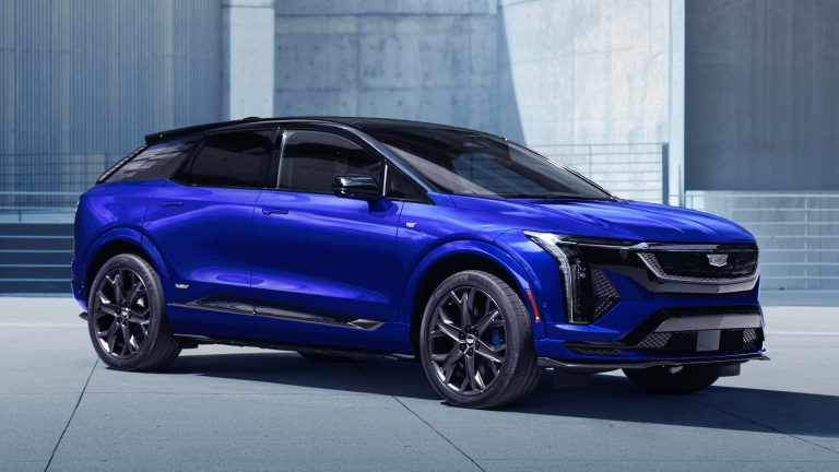 Cadillac lança Optiq-V 2026 com 519 cv e recarga rápida no padrão Tesla
